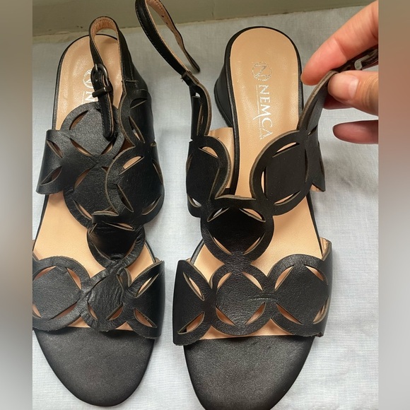 NEMCA SANDAL  IN BLACK - Picture 2 of 6